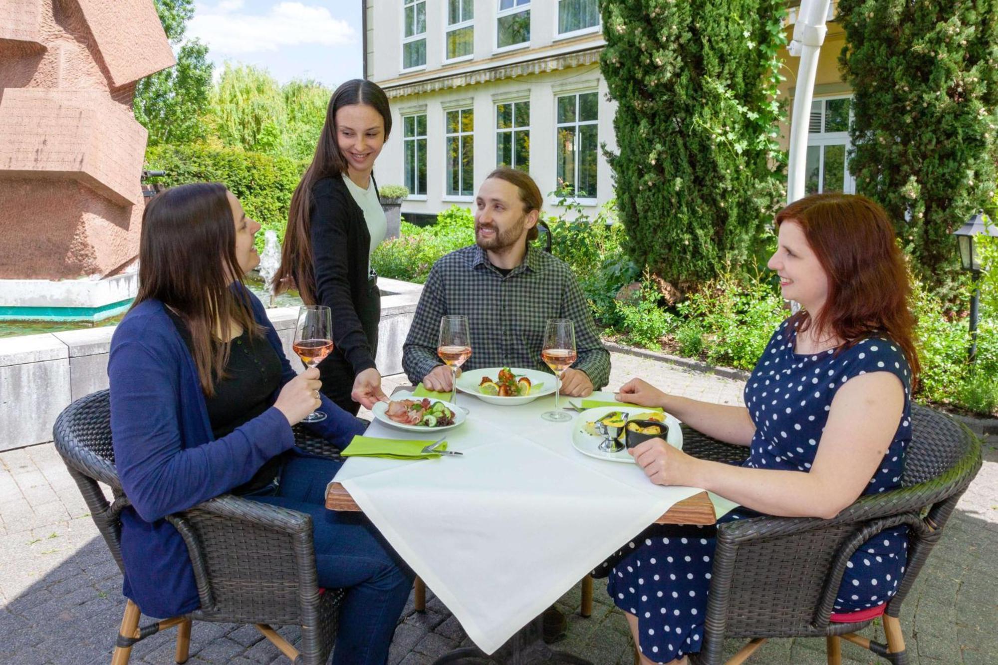 Best Western Wein- Und Parkhotel Nierstein Exterior foto